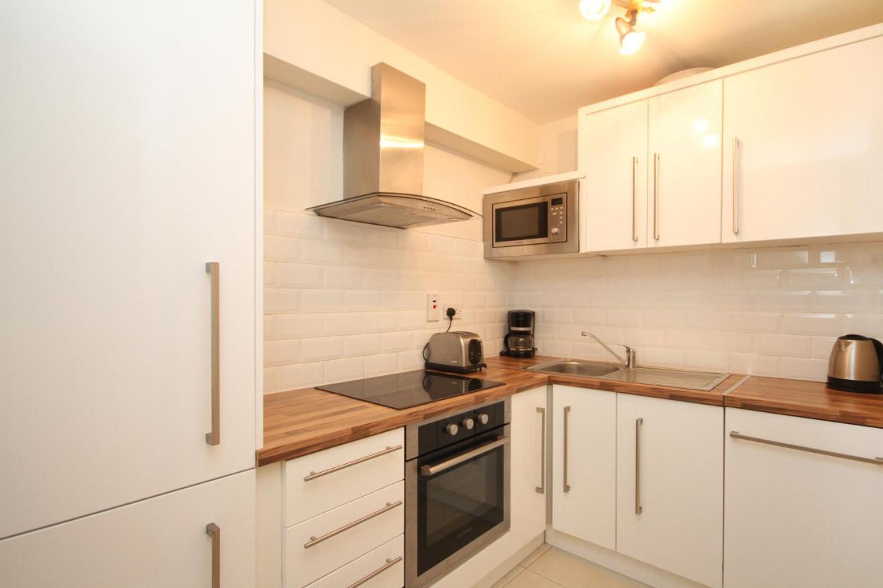 Apartment Most Central Location, Sleeps 12 Dublin