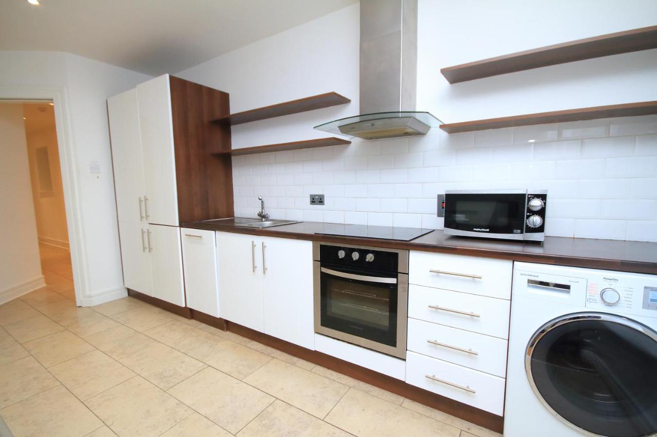 Most Central Location, Sleeps 12 Dublin
