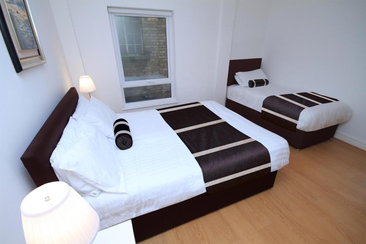 Most Central Location, Sleeps 12 Dublin