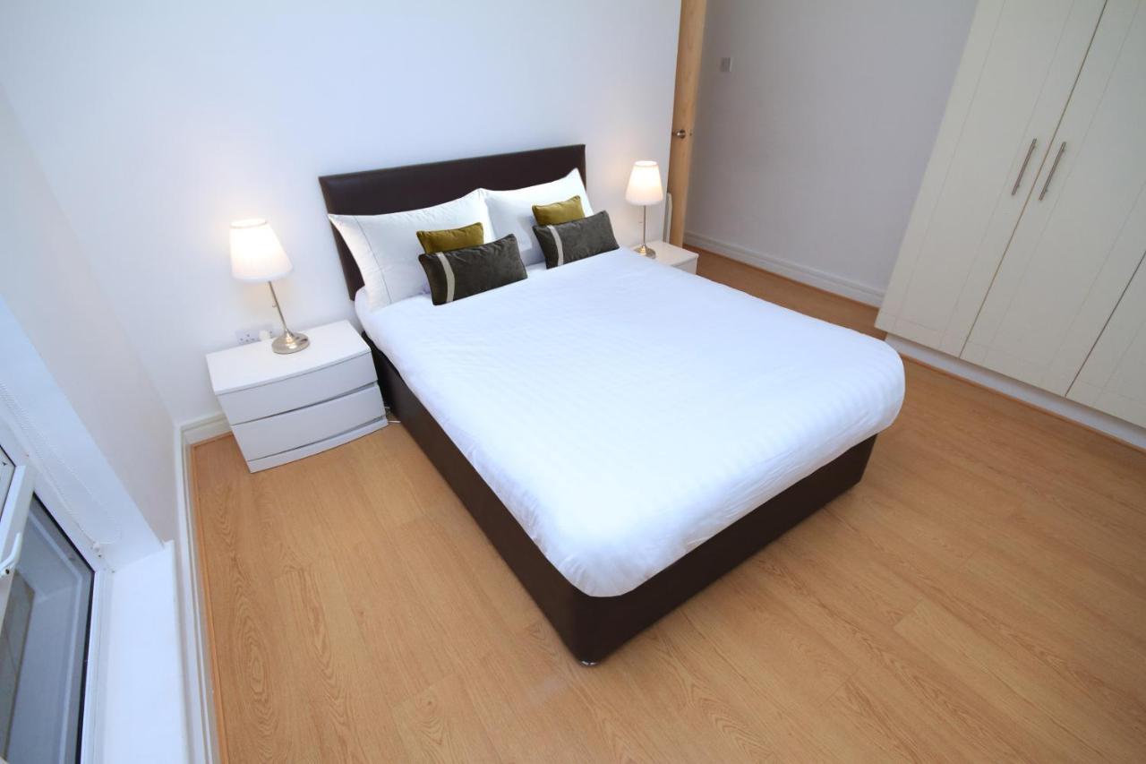 Most Central Location, Sleeps 12 * Dublin